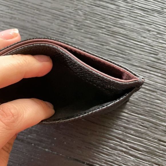 CHANEL GOLD Classic Black Caviar Leather Card Holder - Picture 12 of 15